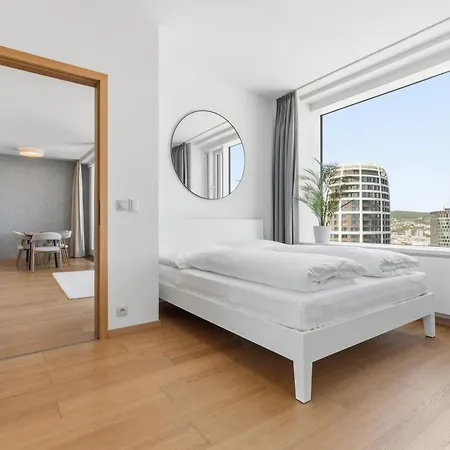 Apartment Lam Panorama Sky View Pressburg